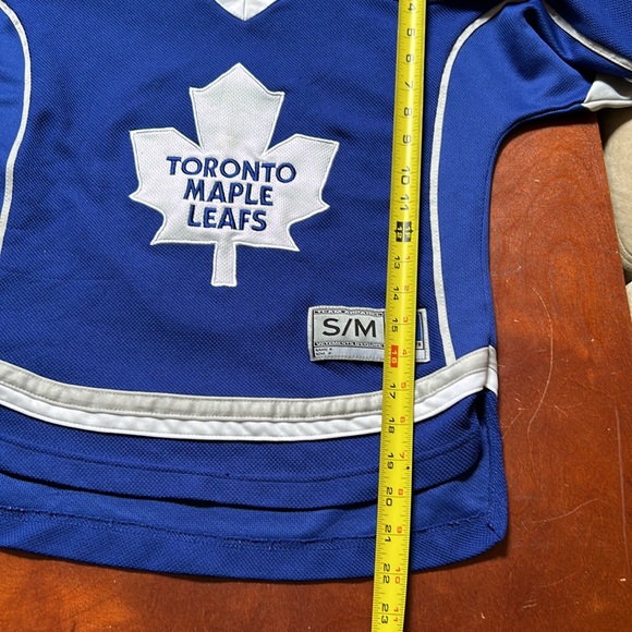 NHL Toronto Maple Leafs Youth Top - Picture 5 of 6